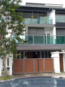Freehold Cyprus 2.5 Storey USJ Heights Subang Jaya Superlink Terrace Renovated Fully Furnished For Sale