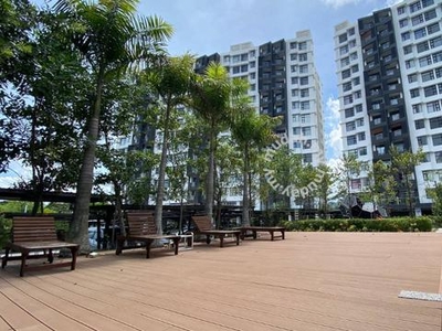 Freehold Oasis Condominium Fully Furnished Unit For Sales