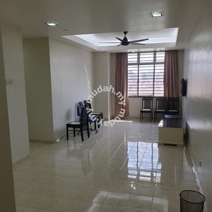 Indah Court Apartment , Bukit Indah , Good Condition , Full Loan