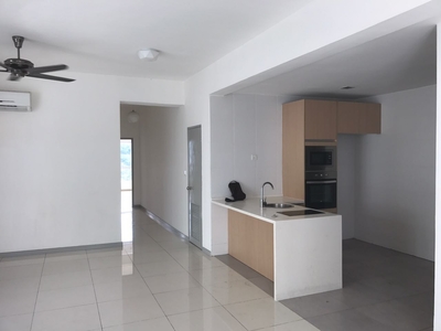 Villa orkid condo for rent in partially furnished, segambut , kitchen cabinet ,aircond ,low floor