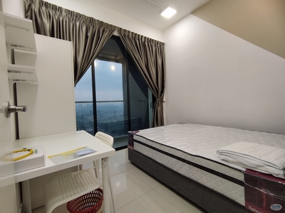 ⭐Including Utilities' Easy Access to TRX /KLCC' Balcony Room at Lavile, Kuala Lumpur