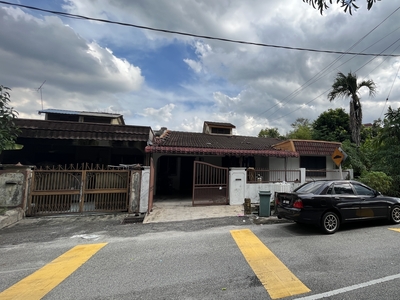 1st Storey house in Taman Bunga Raya