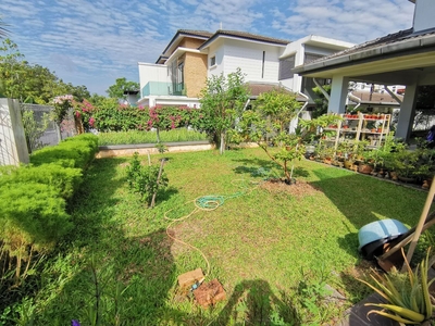Double Storey Semi-D House @ Taman Laguna