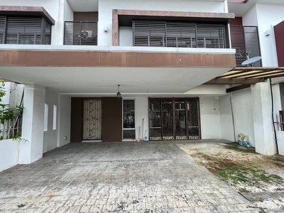Elmina West Double Storey House For Sell (Bumi Lot)