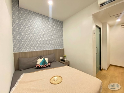 Find your home away from home in a room near MRT Merdeka !