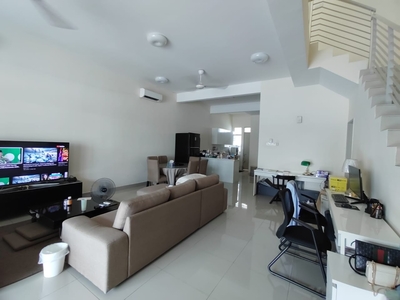 Good Buy - Move In Condition Glomac Lakeside Residences 2 Storey Hse