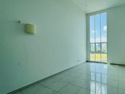 Tr Residence Duplex unit For Sell (Bumi Lot) - Size -850 sqft - 2 bedroom - 2 bathroom - Near MRT - Near LRT - Near Hospital KL (HKL)