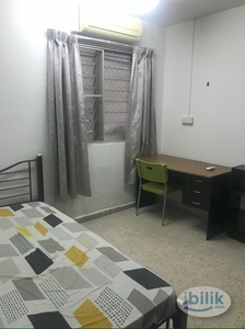 USJ Budget Room For Rent Near LRT SS15 Aircon Middle-Room
