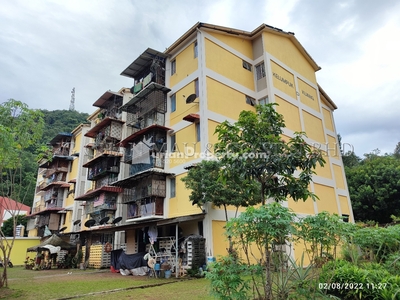 Apartment For Auction at Kelumpuk Kuang