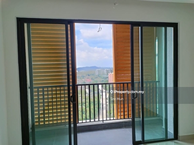 Brand New unit - 2 rooms 2 baths for Sale (near LRT station)