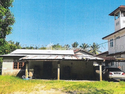 Bungalow House For Auction at Bachok