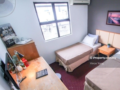 Master Room for Rent near IOI LRT Station
