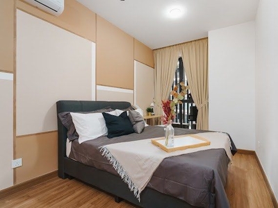 Fully furnished master bedroom @ Aratre Residences Ara Damansara for rent
