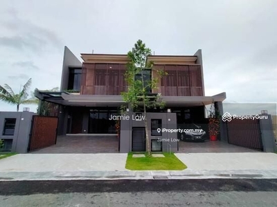 New 2-storey Aurora Sentral Resort Villa Near Tuas 24x75 5r5b Freehold