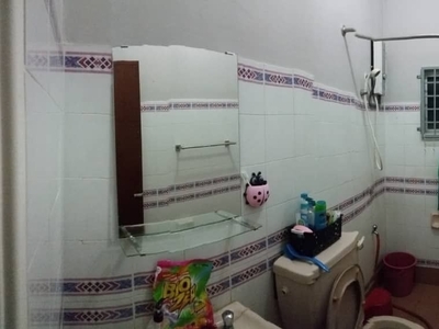 Room For Rent in USJ20 Subang Jaya. (Female Only)