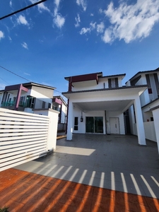 Semi-Detached Bangalow House for rent [Mentakab]
