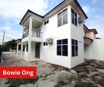 [Fully Renovated]Taman Batik Double Storey Semi-D House For SALE