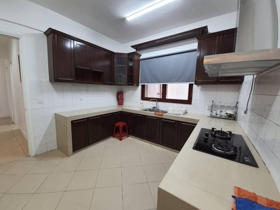 Surian Residence Mutiara Damansara 5 Rooms Unit For Rent