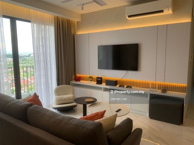 Well maintained, Nicely Renovated in Desa Parkcity, Fully Furnished