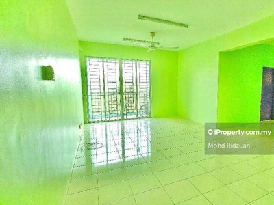 Freehold Green Suria Apartment Bandar Tun Hussein Onn Cheras for Sale