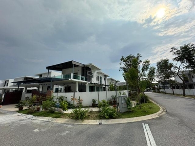 (Fully Furnished) Semi-D Corner 65x100 in Sendayan Resort Home