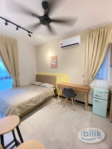 Fully furnished studio queen size for couple