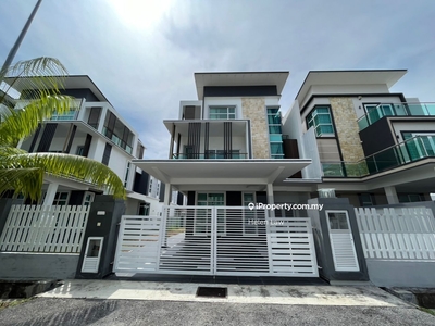 Klebang Utama Melaka Tengah Gated Guarded 2.5 Storey Semi-D House Sale