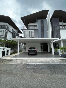 Private Pool 4291ft Semi Detach Augusta Residence Presint 12 Putrajaya