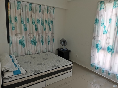 Promenade Aircond furnished Middle Room include utilities shared bathroom MIX GENDER