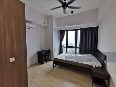 Rev.O Aurora Place Middle Floor Fully Furnished Studio