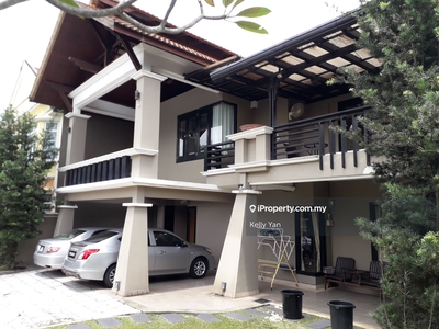 Sale Ukay Perdana 2 storey Semi-D house renovated gated & guarded
