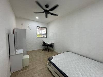 [Nice Renovation] Taman Sri Rambai Small Room for rent Full Furnish BM