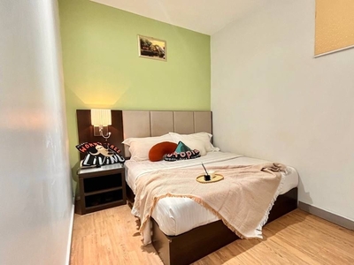 ⭐️Spacious and cozy ⭐️Master Room at Petaling Street, Pudu