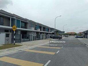 Kyra @ Bandar Bukit Raja (End Lot ) Double Storey