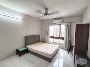 Master Room at Palm Spring, Kota Damansara