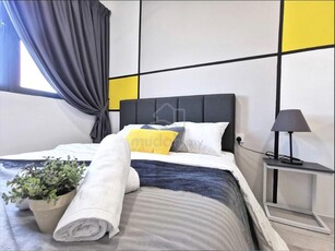 Meritus Residensi Fully Furnished Master Bedroom for rent at Prai