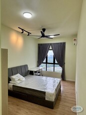 Premium ⭐️ Master Bedroom Fully Furnished @ NEW Aircond Wardrobe Table Chair Mattress, Seksyen 13 Near MSU ( Female Unit )