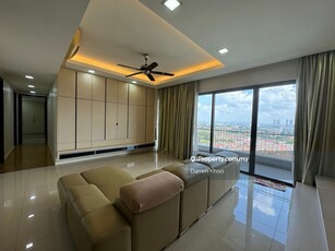 Premium Residence in PJ. Mid High Floor with Spacious Family Layout