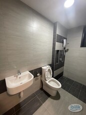 Second Master Room with Private Bathroom at Aster Residence, Cheras