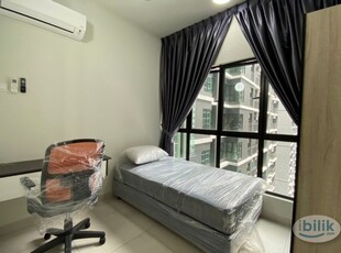 Single room for rent at Majestic Maxim - Taman Connaught UCSI(房间家具齐全)