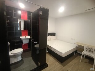 Single Room with private bathroom at SS4, Kelana Jaya