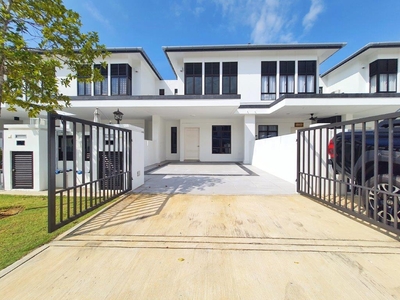 Near facility New house Double Storey Terrace House Graham Eco Grandeur Puncak Alam For Rent