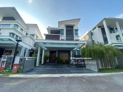 3 Storey Bungalow Casabella Kota Damansara 4000sqft with 7 Rooms Gated