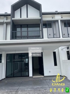 Bandar Bukit Raja Kyra 2sty house