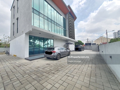 Corner Lot Modern Design 3 Storey Bungalow Section 14 Petaling Jaya