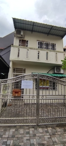 Double Storey Terrace, Taman Melur, Ampang