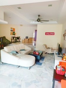 Fully furnished 2-Storey House Bandar Menjalara 62,Tmn Bukit Maluri Kepong Kuala Lumpur FOR RENT