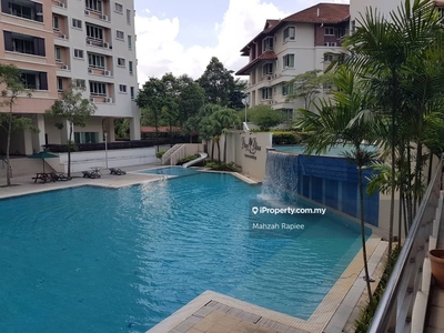 Penthouse with Golf Course view opposite IOI City Mall