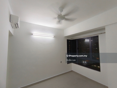 Residence 8 Old Klang Road Condo Middle Floor For Sales