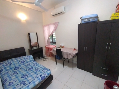 SetiaWalk Apartment Puchong Middle Bedroom for employed single lady